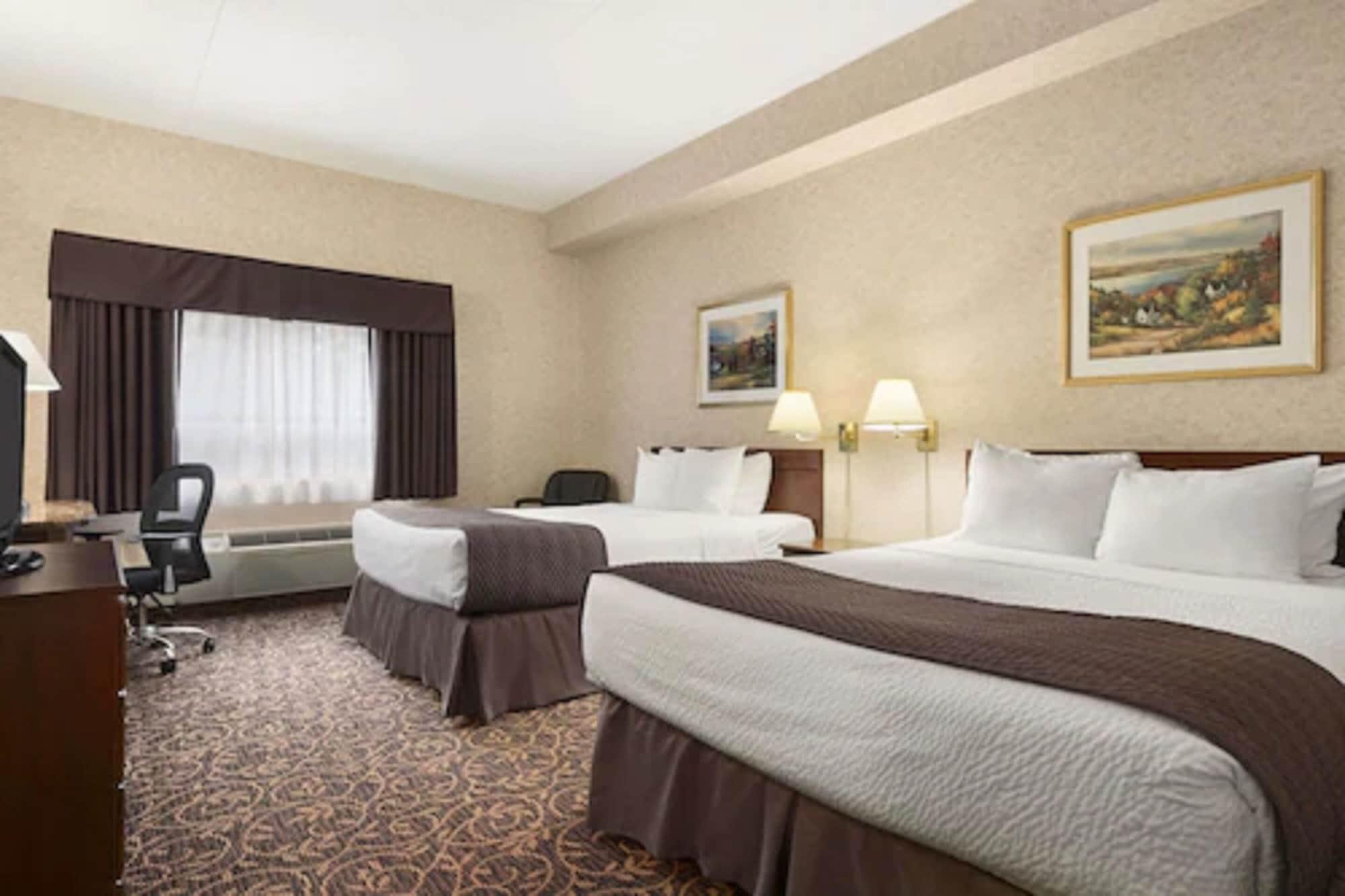 Days Inn By Wyndham Toronto East Lakeview Екстер'єр фото
